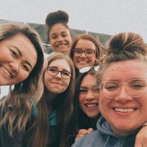 Meet your Posher, Loraine